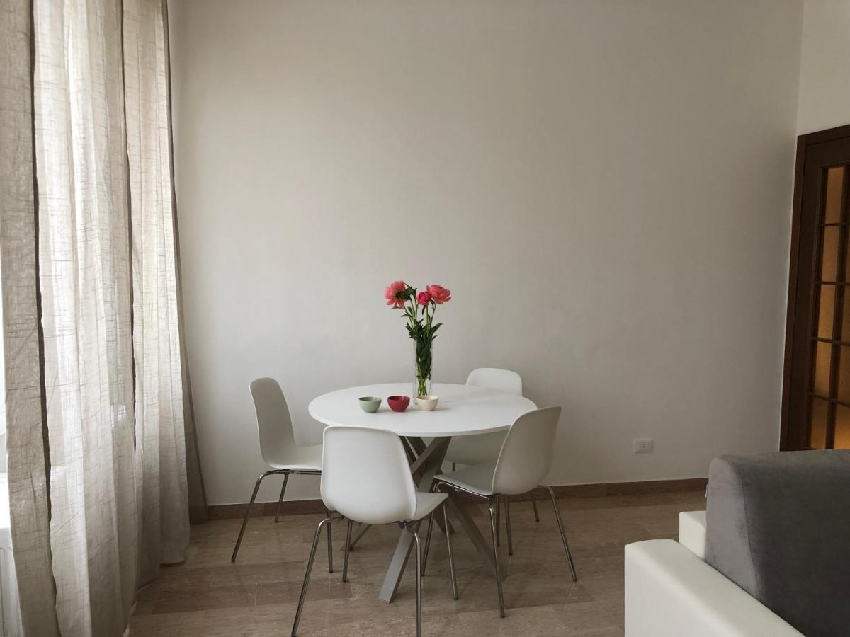 Ampio Bilocale A Milano Daire Dış mekan fotoğraf